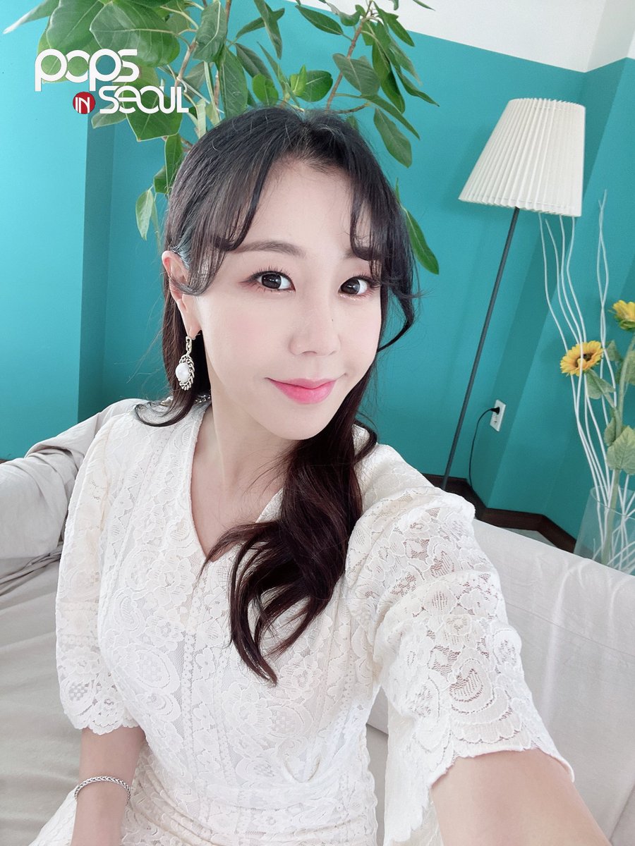 Pops in Seoul tweet media