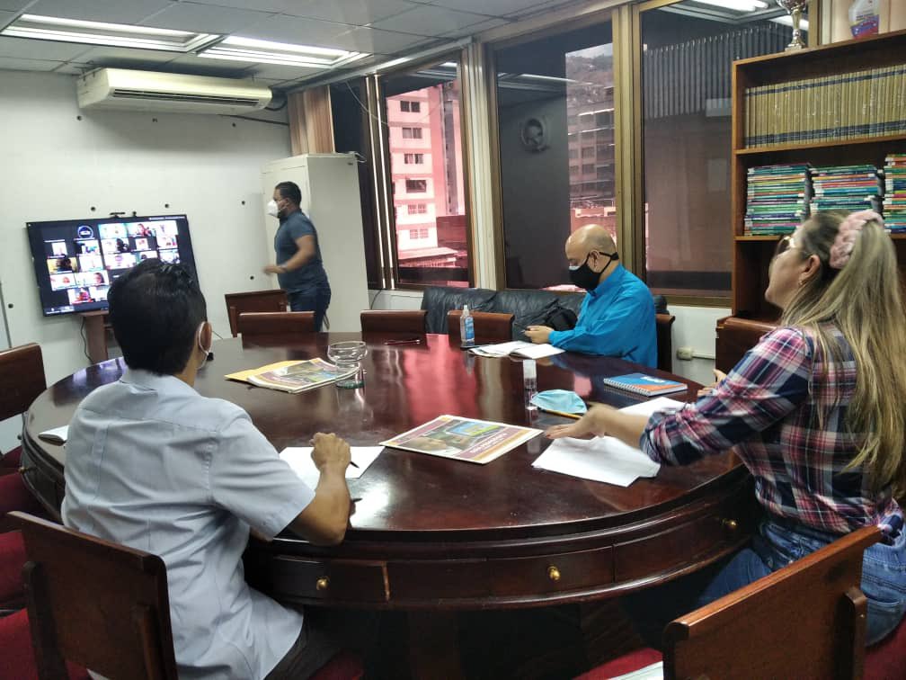 Fundabit_'s tweet photo. Fundabit en Vídeoconferencia de trabajo organizacional y de estrategias comunicacionales y  tecnológicas con los Estados. https://t.co/fgOQ7BY6Rj