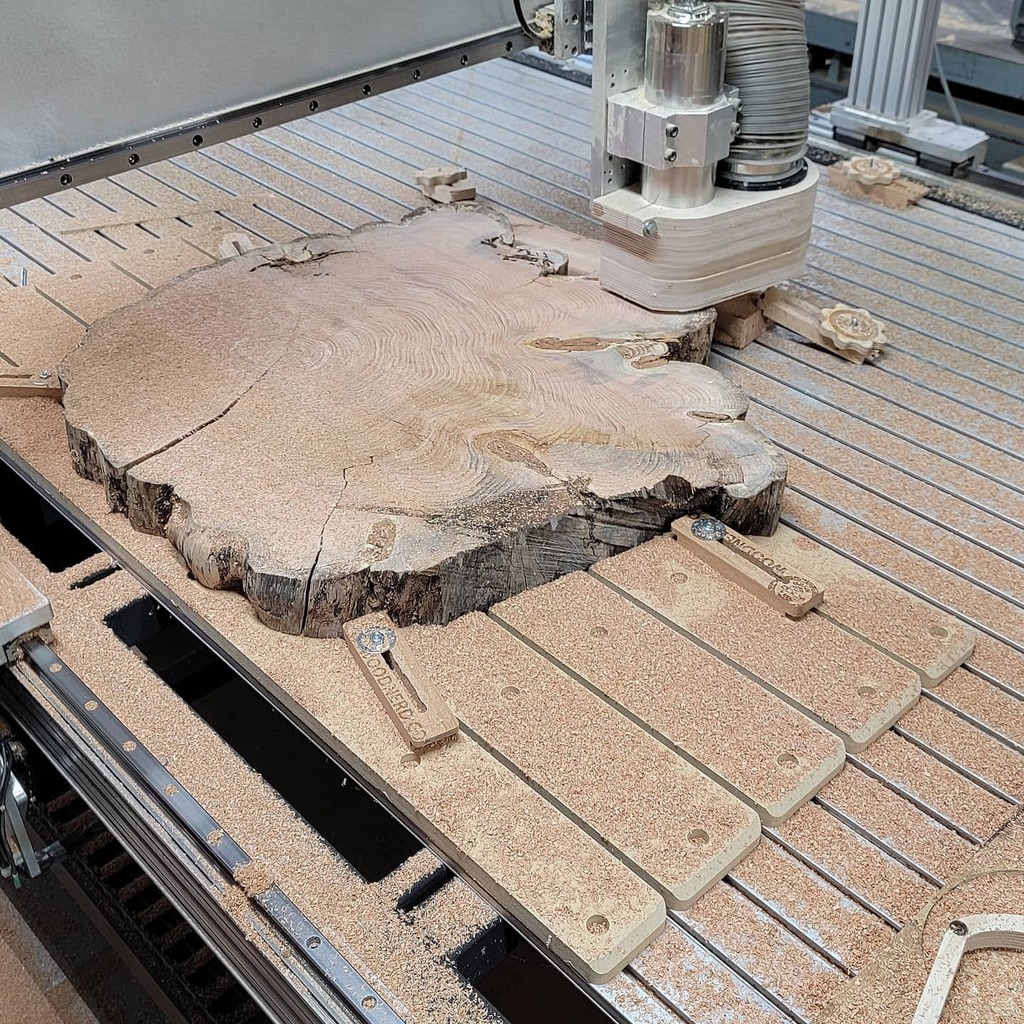 Inland Woodworkers tweet media