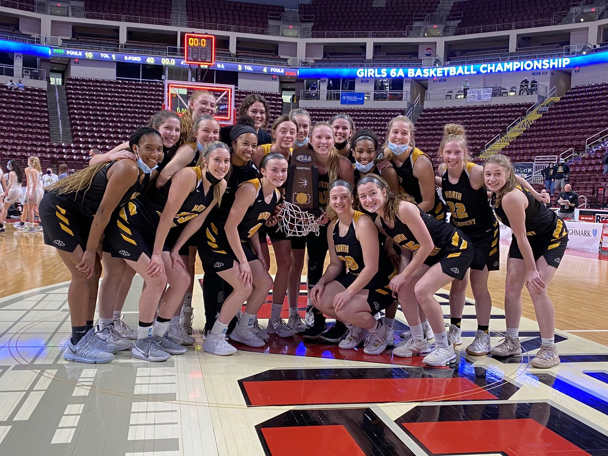 NATigerAthletic's tweet photo. Girls Basketball Recap: @nagbboosters caps 27-1 season with program's first PIAA championship and a 55-40 win over Spring Ford.

🔗- https://t.co/nd2aVip7Or https://t.co/Paqbd2QtPk