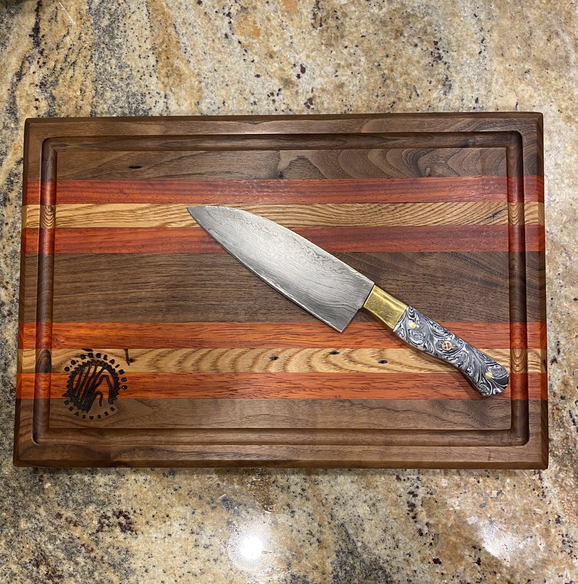 hdtvpodcast's tweet photo. Tonight I am just hitting shuffle on my music library and seeing where the night goes. Going to enjoy some Noah’s Mill Bourbon along the way. Have a wonderful weekend everyone! By the way, the cutting board is looking a for a new home. DM if you are interested. https://t.co/wGhB6QSt8a