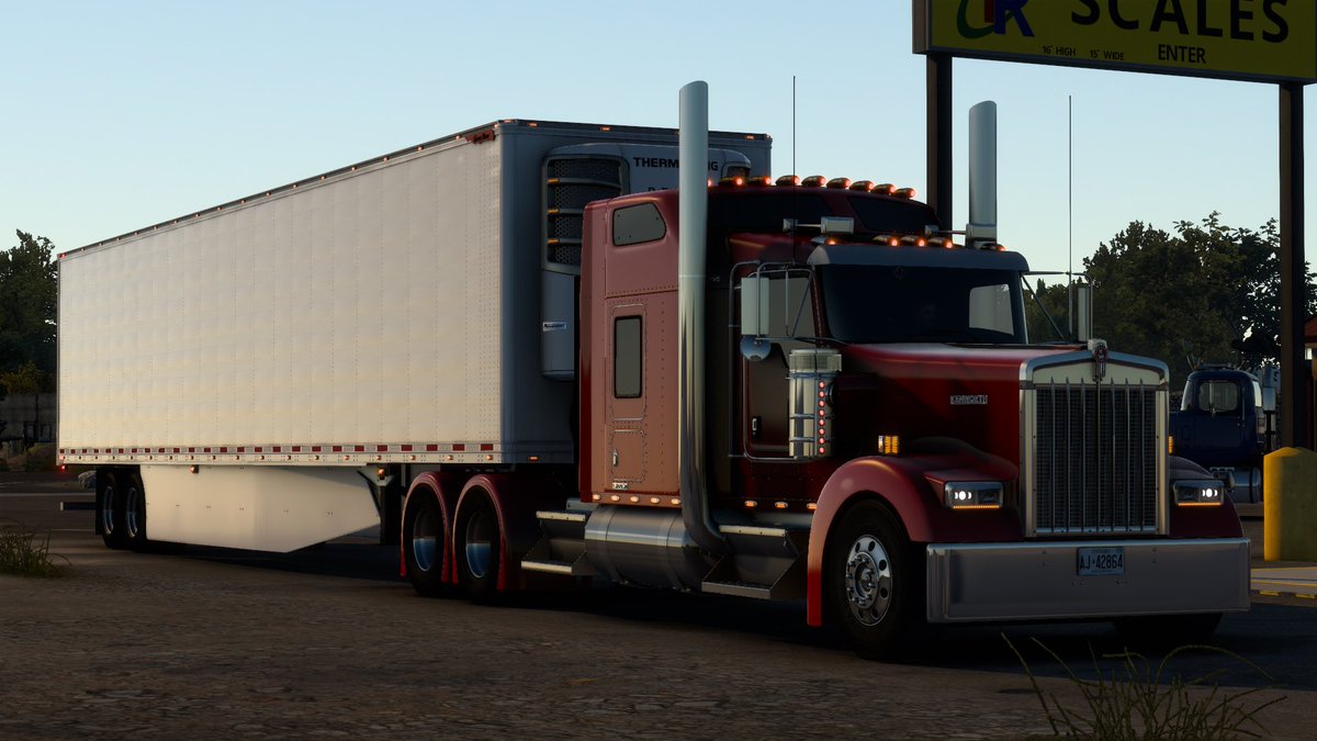 SimMatthewCA's tweet image. Happy Friday! The weekend is here!! 

What will I be doing? Enjoying this amazing 1.40 update!

@SCSsoftware #americantrucksimulator
