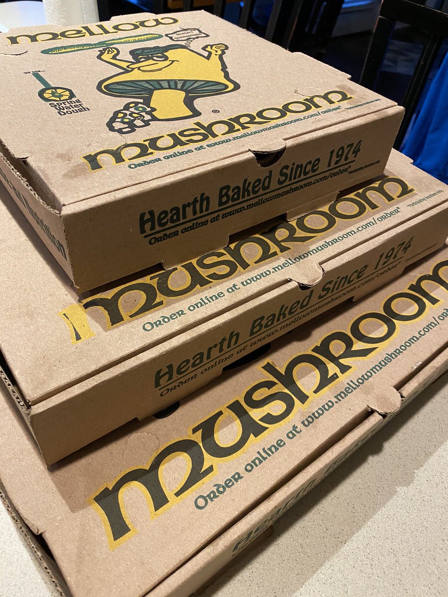 LRMoore's tweet photo. 👇🏻
Too many? Today was Mellow Mushroom Appreciation Day for @obhsbaseball. Obviously it was a hit. #pizzafordays 🍕 https://t.co/qpssSVE9P4