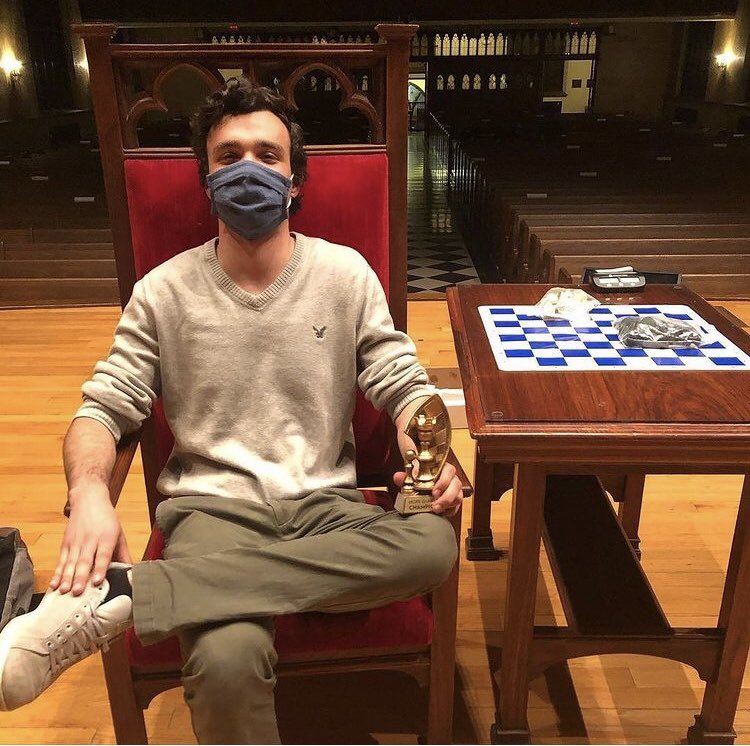 Hope_Engineers's tweet photo. Congratulations to #engineering senior Micah Chrisman on becoming the first Hope Gambit champion! Way to show off those critical thinking skills! #HopeEngineering #chess 🏆♟ https://t.co/eq8ncAYPZk