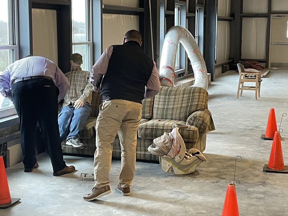 darrendake's tweet photo. Wrapped up another great week of death investigation training in Missouri.  We had seven states represented including as far away as Alaska. A huge thank you to students and instructors alike in making this week a success.￼￼ https://t.co/6sxd6YuJgH