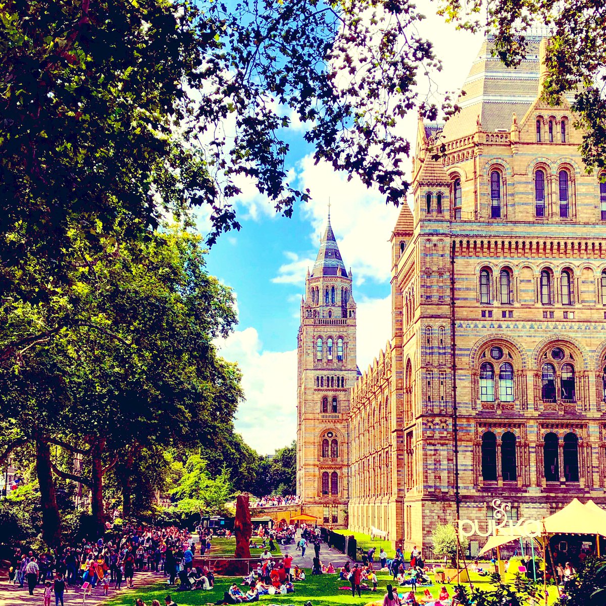 Nick_Nomi's tweet photo. Such a strange time this is. To be in London, looking right at it, but to miss it so terribly. #londonin4 #london #lockdown2021 https://t.co/LF41p2iGwc