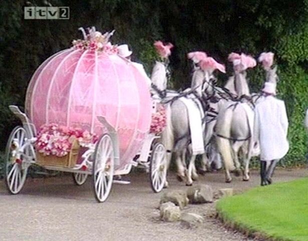 sharon_weave's tweet photo. The only royal wedding I acknowledge ❤️ https://t.co/bPcqqdG1ts