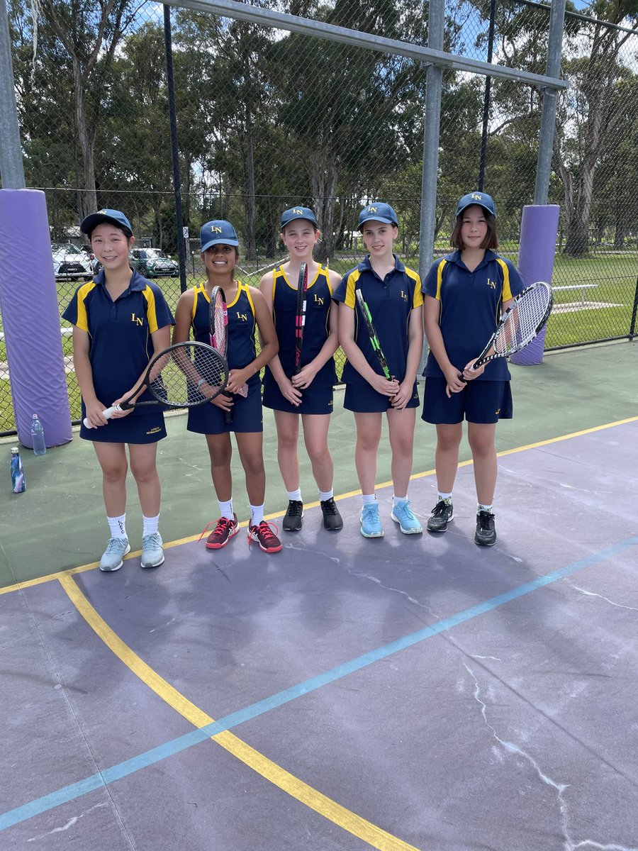 loretonhsport's tweet photo. What a great season our ๐พIGSSA Tennis๐พstudents have had. Even though we lost a few matches due to rain, we have all been so proud of your spirit, determination and passion to succeed. Well done from the entire LN Sport Community! #LetGoLoreto https://t.co/7brwhqntGs