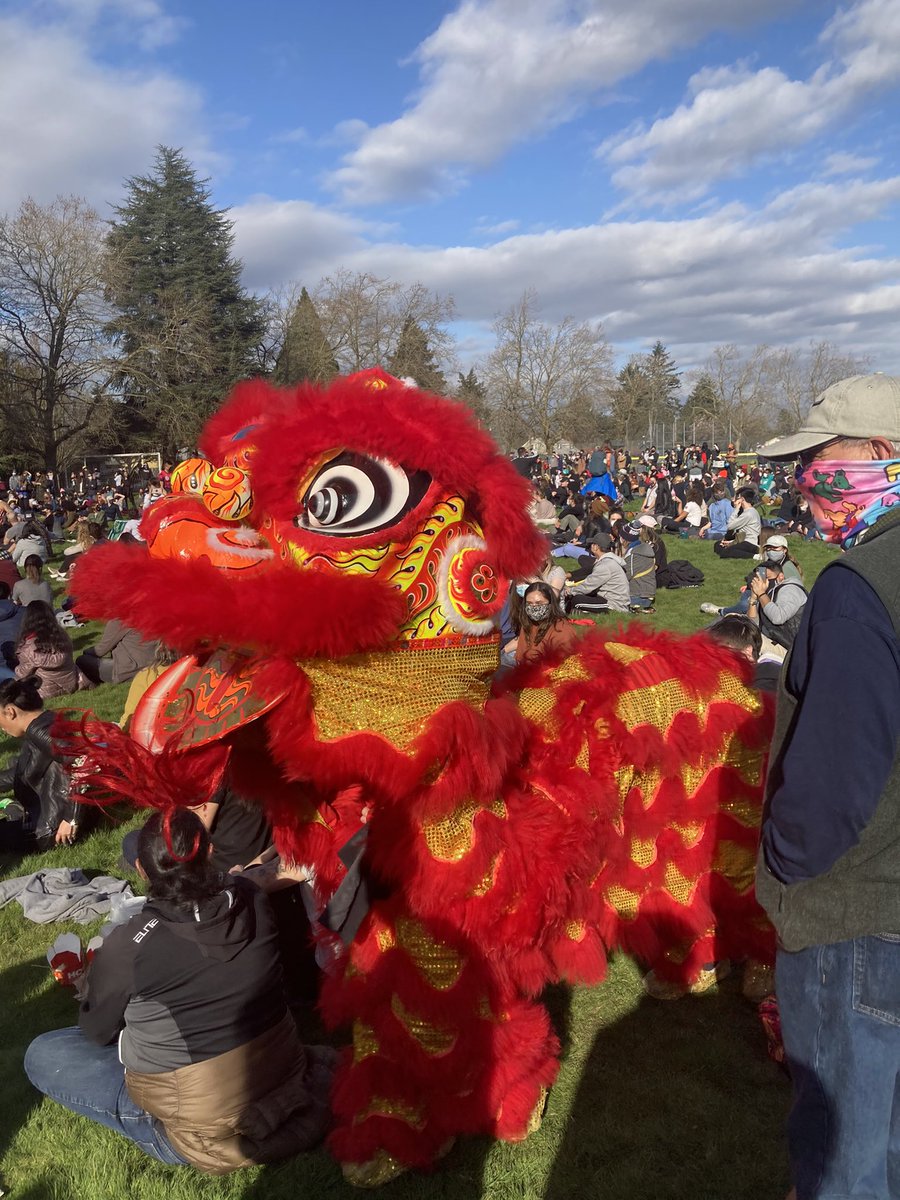 mirkwork's tweet image. I’m at the #StopAAPIHate community rally at Harrison Park here in Portland right now and it’s huge!! No idea how many people are here, but the park is full of families.