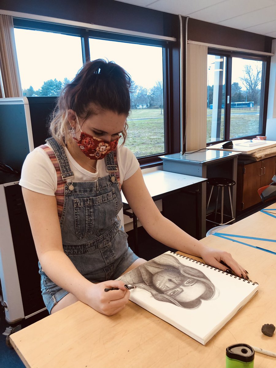 NBCArt's tweet photo. Art students getting feedback today on Flipgrid! @nbc_hsprincipal @EmerMatt @nbcsuper https://t.co/74E0Y9llEM