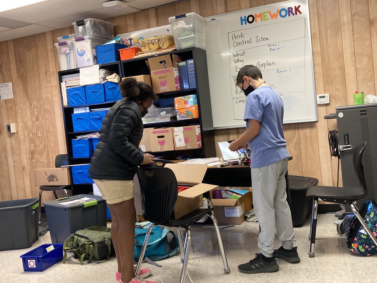 racheljpruett's tweet image. Working towards putting our individual robot missions together into one awesome run! Hard work pays off!! @ClearElementary @Crystal09495729 #fll2021 @JennineZZ