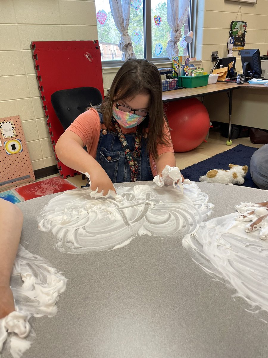 Letter recognition, motor skills, and a ton of messy fun 🔤📚#RHMS