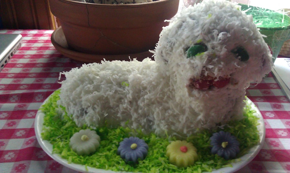 JulietCAnderson's tweet photo. I don’t think we talk about these creepy lamb cakes often enough. I’ve done a lot to acclimate to Midwest culture, but I just can’t get on board with these nightmare-inducing desserts. https://t.co/titKhOBmgq