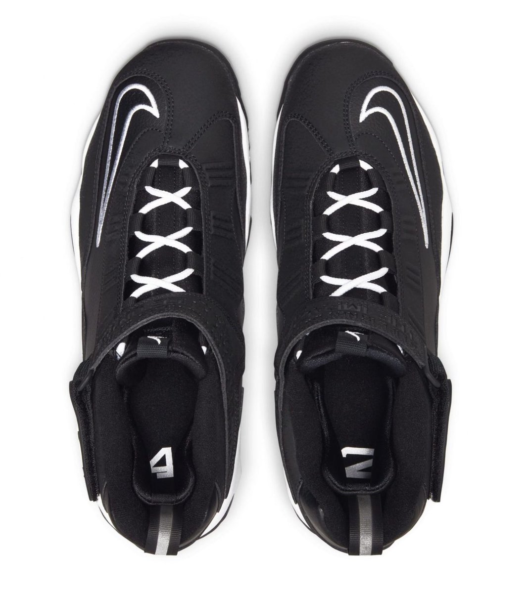 nicekicks's tweet image. 24 🤝 42

These Nike Air Griffey Max 1 pay homage to the great Jackie Robinson. ⚾️