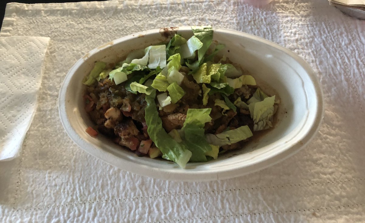 cep1324's tweet photo. @ChipotleTweets I got takeout tonight and this is what I opened up when I got home.  The container was barely full and I am sitting here hungry 2 hours later #notsatisfied #goingdownhill #imhungry #pitiful https://t.co/1GDqQYo30V