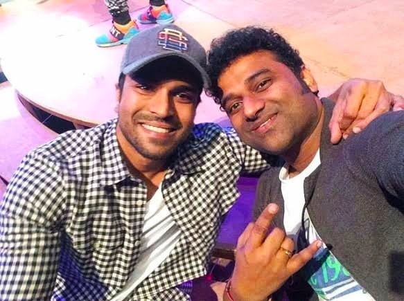 DSPofficialTeam's tweet photo. SUPER DUPER Happiest MUSICAL Birthday Wishes 2 Our #MegaPowerStar @AlwaysRamCharan SIR🎶🎂

On Behalf of #RockStar @ThisIsDSP Sir &amp; All d #DSPians 🤗💕

Wishing All d BLOCKBUSTER Success 4 Ur #RRRMovie, #Acharya &amp; #RC15 🙌👍

&amp;

Eagerly Waiting 4 Ur COMBO🔥🤗🙏

#HBDRamCharan https://t.co/UaJqRbA1Dr
