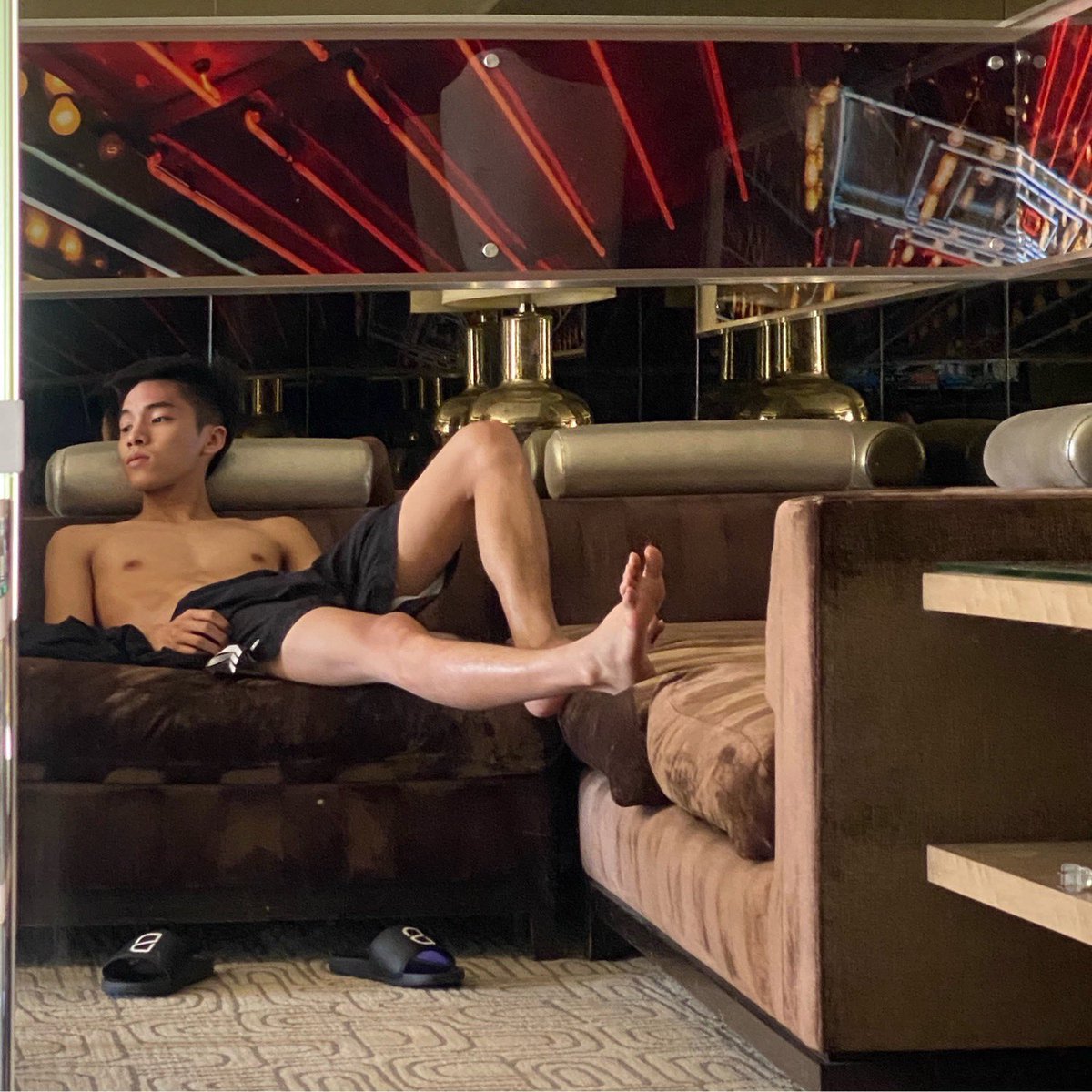 TonyLuu's tweet photo. Mood all 2021 😴 Let your actions reflect your values #K8IROS #LV https://t.co/G08KmFnzYZ
