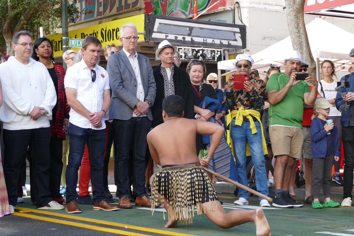 USAmbNZ's tweet image. Great to be at the @CubaDupa mihi whakatau (official welcome). 🙏 for letting me be part of a special ceremony. I look forward to the extraordinary 🎵, 💃, 🍔 &amp;amp; cultural experiences in the heart of Te Whanganui-a-Tara (Wellington), the creative capital. #CubaDupa
