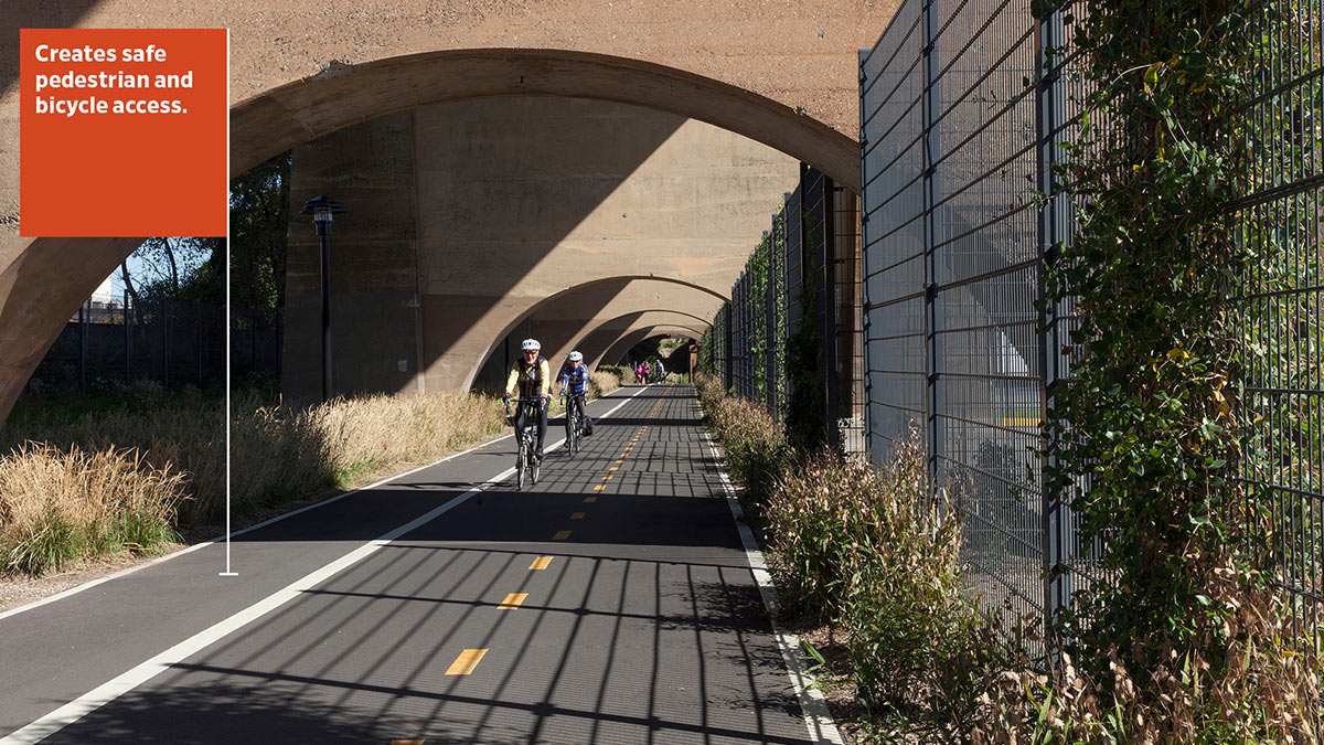 NationalASLA's tweet photo. In The Bronx, New York, Mathews Nielsen Landscape Architects (MNLA) designed Randall’s Island Connector, a ¼-mile-long multi-modal path that provides safe pedestrian and bicycle access to 330 acres of public parks. https://t.co/zP3BRGEM28 #ASLAClimate https://t.co/qQ21TiIA0w