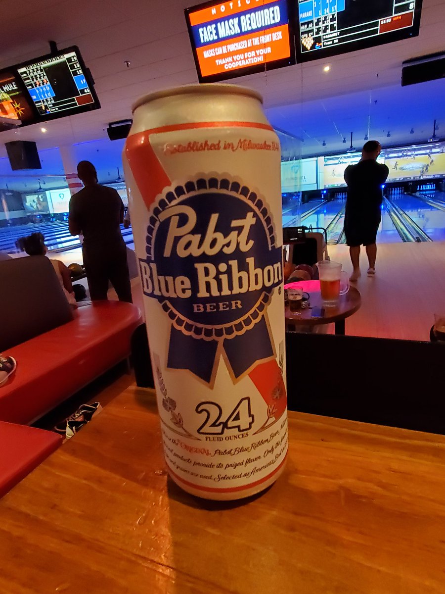So when are we getting a @MajorWFPod special edition can?! We NEED a #MajorPBR @PabstBlueRibbon @TheMattCardona @SilverIntuition @Myers_Wrestling