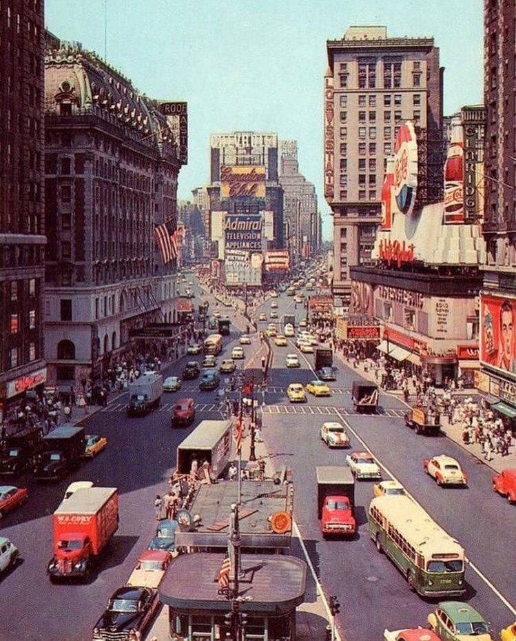 Scott Galloway tweet media