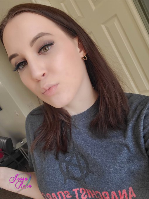 How&rsquo;s your Friday going.. Don&rsquo;t forget 25% off all videos on ManyVids  https://t.co/ptIER9EXX3 and don&rsquo;t<a href="/tag/mvsales"class="tags"><span>#mvsales</span></a>