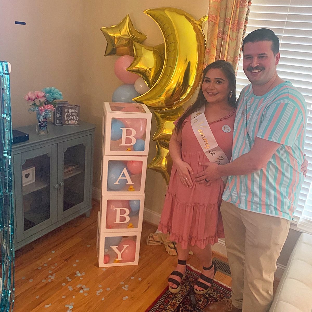 GallinaDaniella's tweet photo. WE ARE HAVING A BOY💙💙💙💙 @JoeyBirnbaum https://t.co/b6Yz8JTGr9