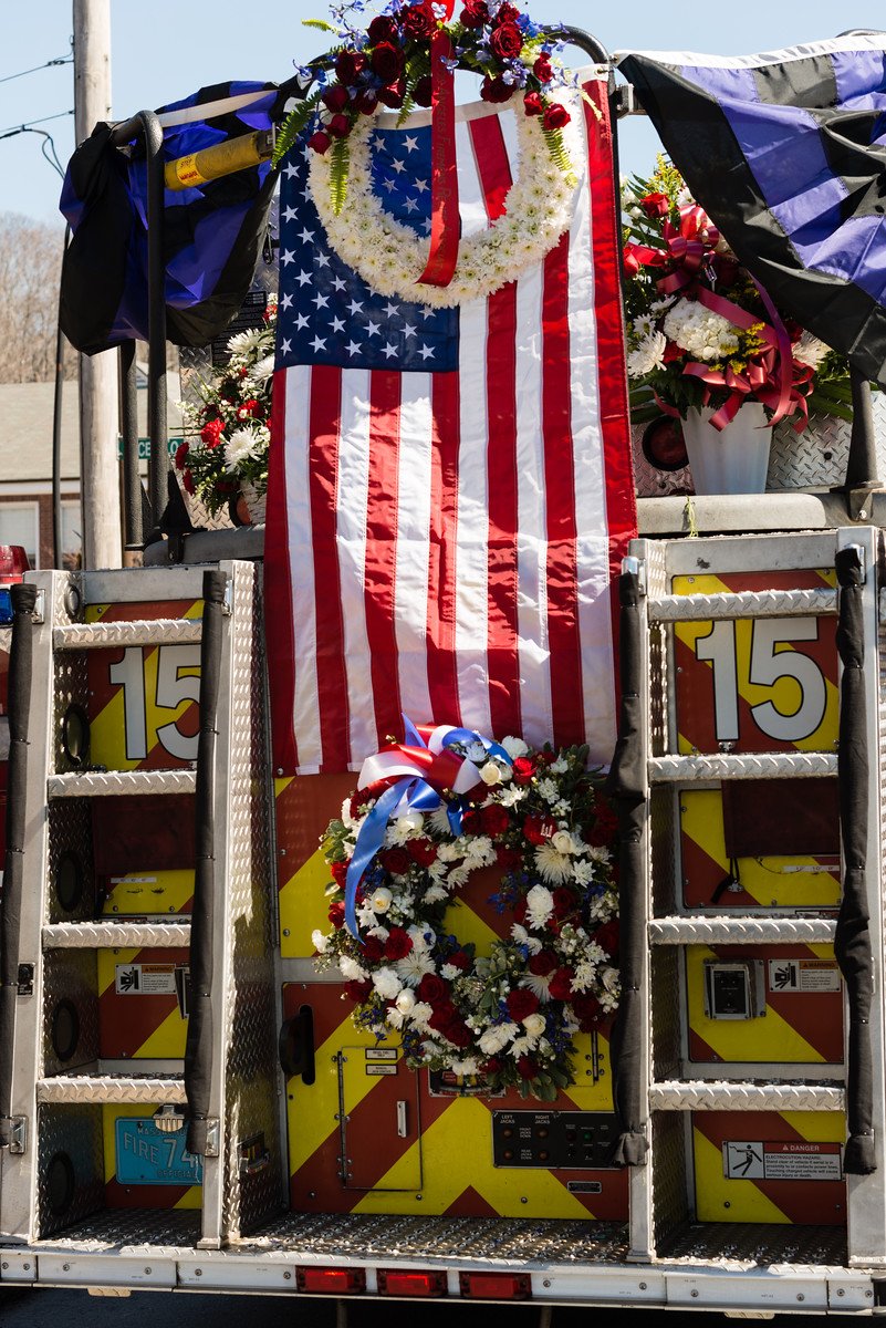 hookhitter's tweet image. 5 years ago never forgotten.  Lt. Walsh and FF Kennedy, Bfd Box 1579, 9 alarms. #box1579 #ffkennedy #LtWalsh