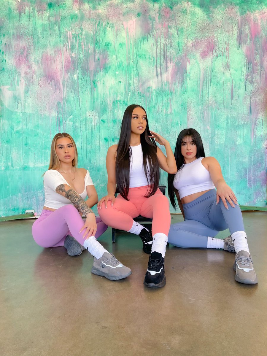 jaclyn_baltazar's tweet photo. So much love and effort went into our workout collection. JUST DROPPED. Please RT it costs u seconds of time 💛 https://t.co/tCidLMIny9