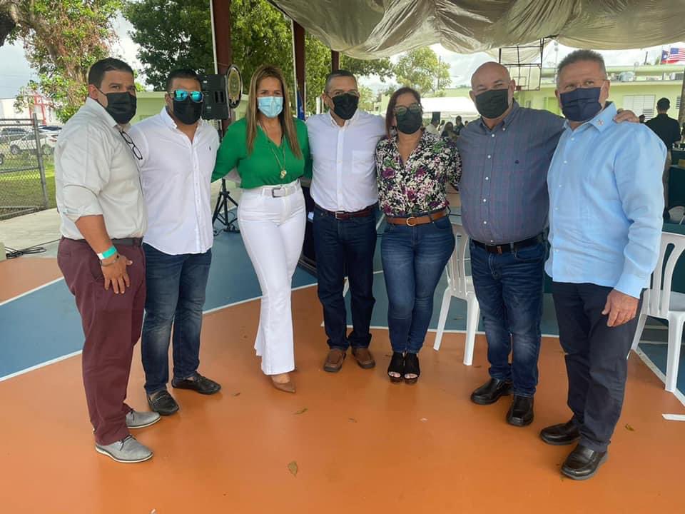 josememoglez's tweet photo. ¡Buenas Tardes!
#ComisionTotal Camara Representantes hoy en Canovanas con nuestra compañera Hon. Wanda Del Valle y nuestra Alcaldesa Hon. Lorna Soto. #Seguimos #Enfocado #SiemprePresente #NuestraGenteEsImportante #CaminemosJuntos >>>#Resultados https://t.co/7YoLdBaNit