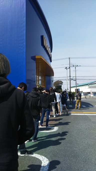 行列 五等分の花嫁 一番くじを買うために秋葉原のゲーマーズなどにオタクが集結 まとめダネ