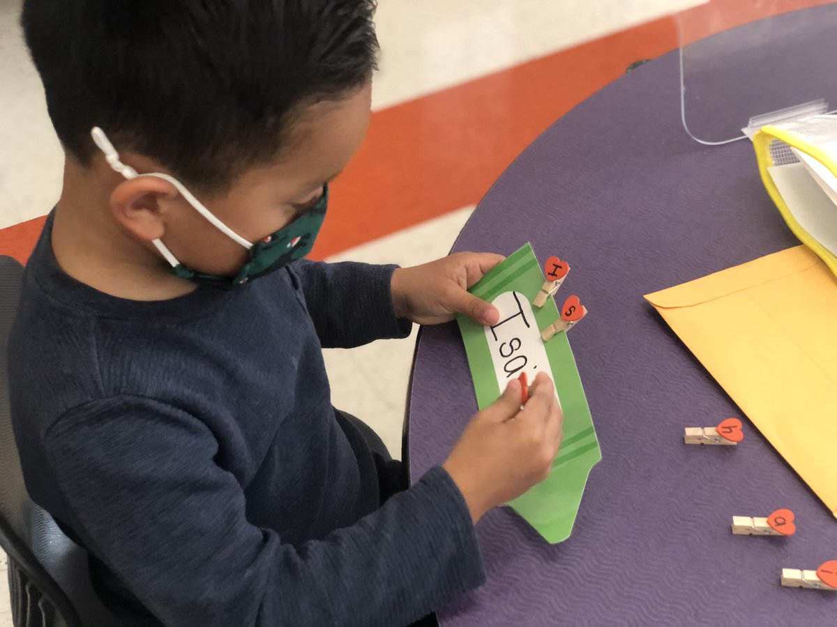 sandychilton's tweet photo. Fine motor name fun! These little clothespins from @amazon were perfect. #prek #ECE #activities #teachertwitter https://t.co/Ujt5aolDWk