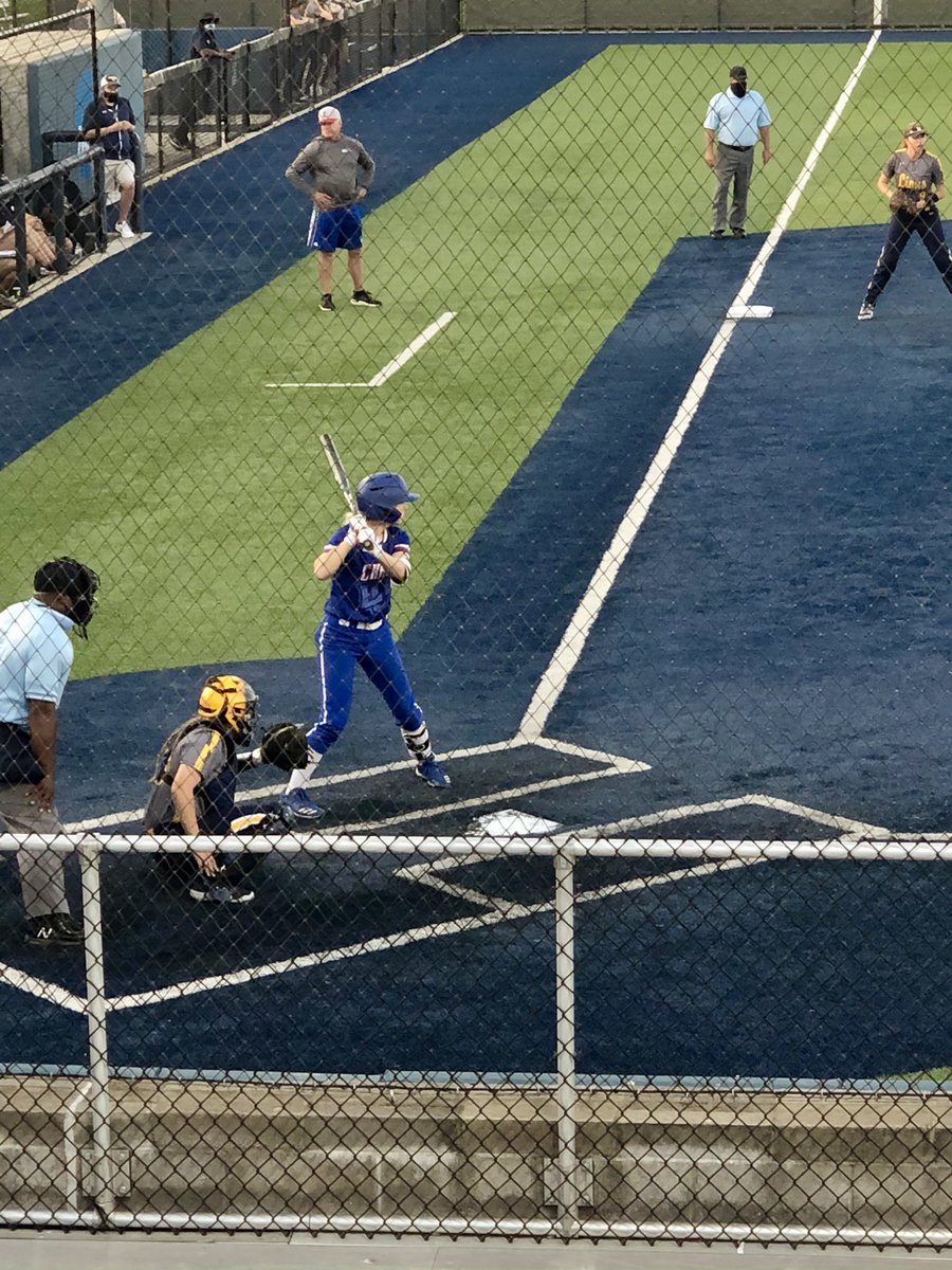 CoachSheltonSAU's tweet photo. A treat to get to watch a #formerhawk play tonight. @addilew14 is at the top of the list for one of the hardest workers Iโve ever coached. Good to see her catching for LCU tonight at Commerce! #jucoroute @JarredLewis15 https://t.co/9NyiVrONx1