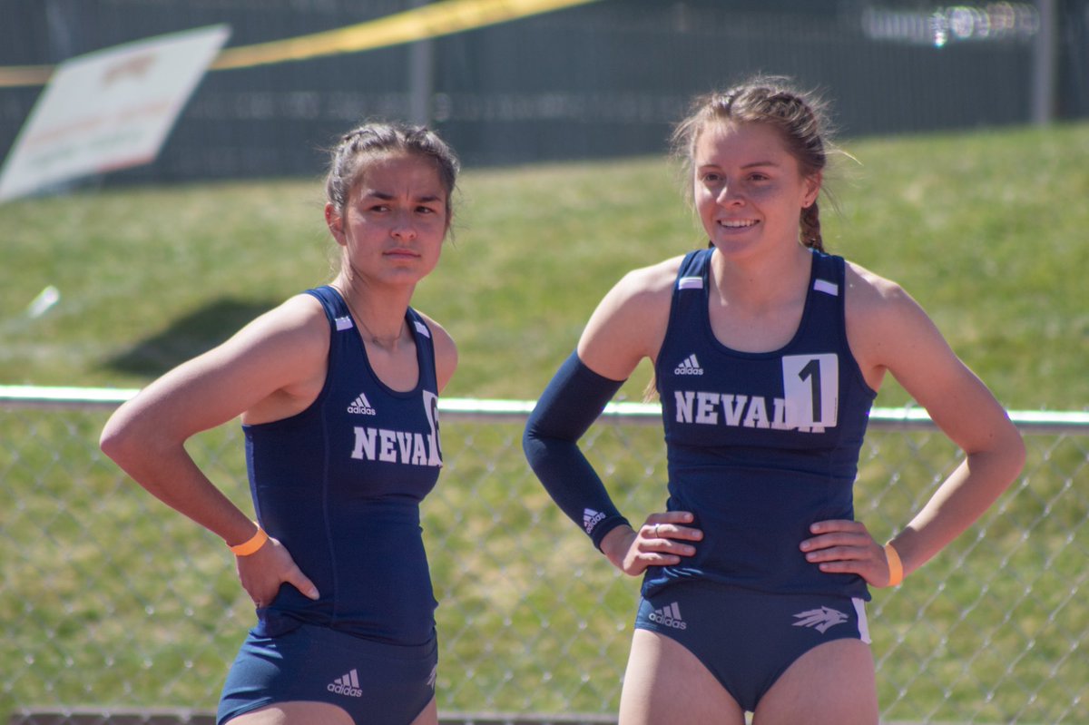 Both Kylie Burton (1:02.77) and Shelby Garrison (1:05.00) earned new personal bests in the 400m hurdles! 

#BattleBorn