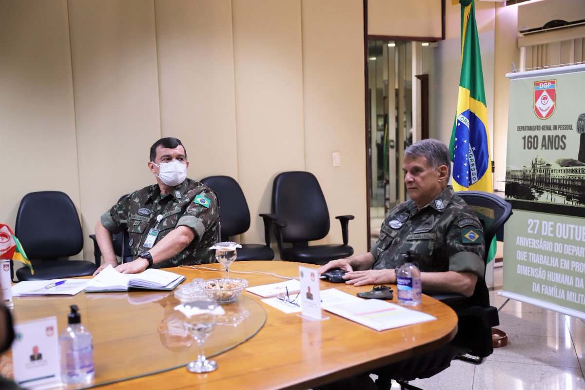 O DGP recebeu a visita do Cmt Ex, Gen Leal Pujol, que participou de videoconferência com as 12 Regiões Militares da Força, onde reforçou orientações e destacou a atuação das RM e Hospitais Militares, no apoio à Família Militar e à sociedade brasileira, no combate à pandemia.