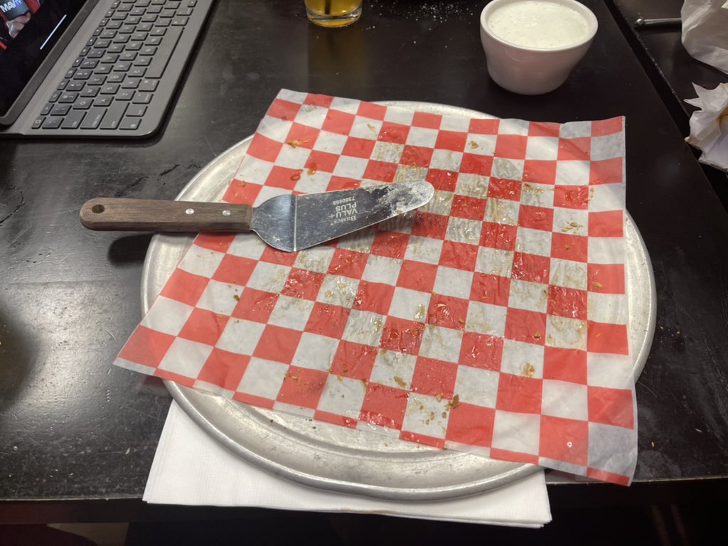 Brian_Walker15's tweet photo. The great and wise @RossWece once told me “All pizzas are personal pizzas if you just believe in yourself.” https://t.co/nzlHAXSBsA