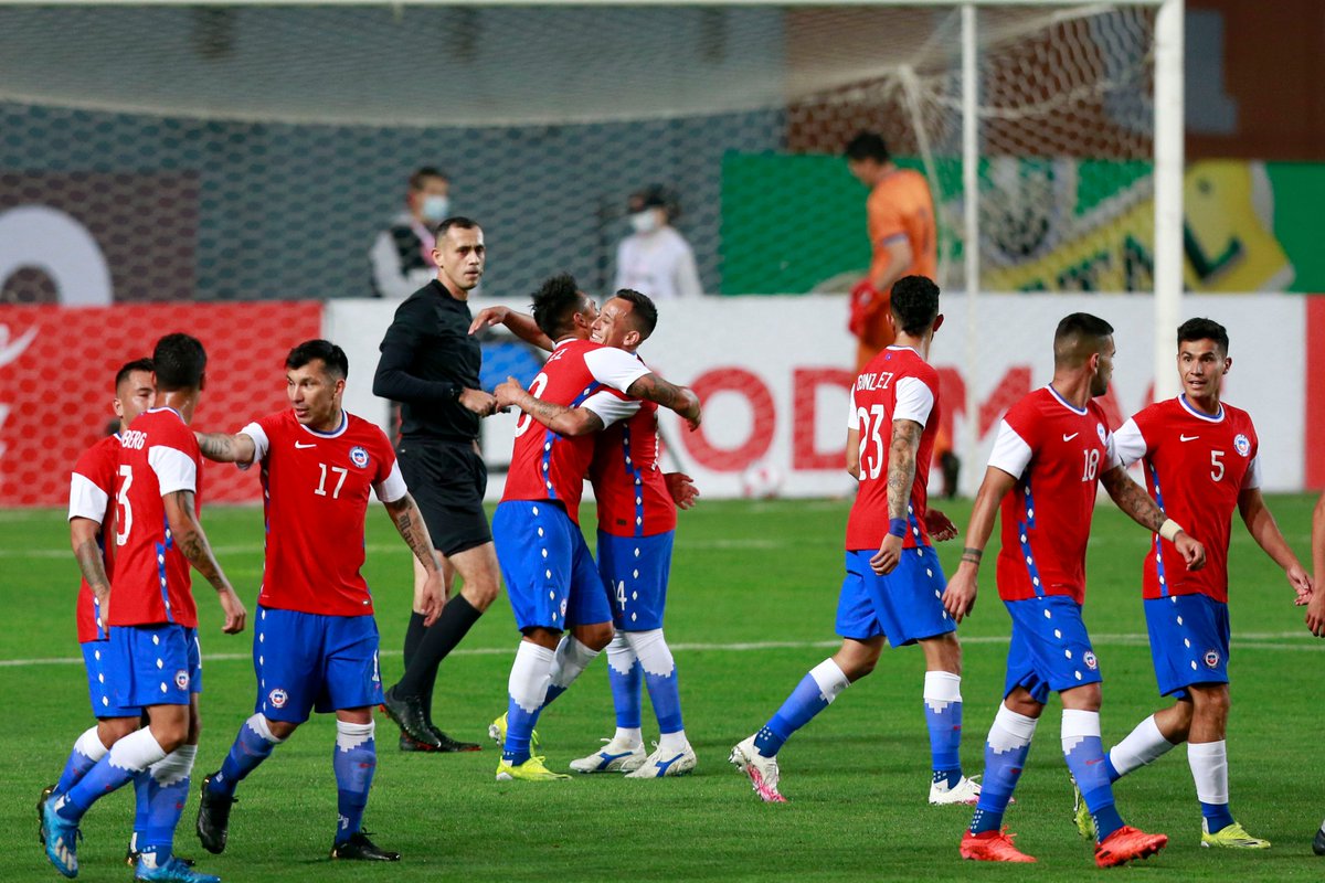 RedGol on Twitter: &quot;[EN VIVO] 24&#39; pt. Con goles de Luis Jiménez y Jean  Meneses, Chile gana por 2-1 a Bolivia en Rancagua. Comenta con  #LaRojaxRedGol y mira el partido EN VIVO