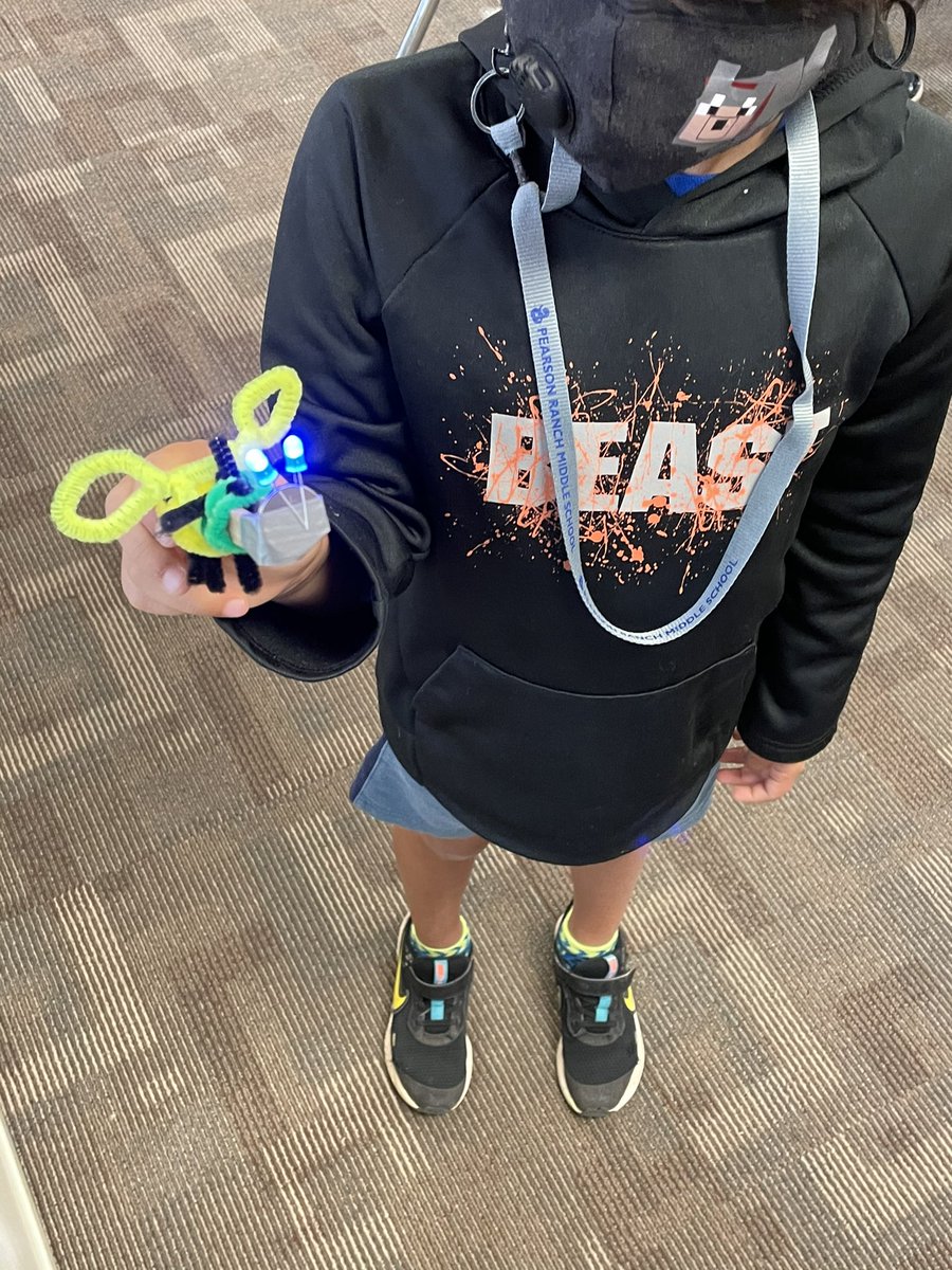 MsJRRISD's tweet photo. ESLOT is 💯 their favorite part of FUN-Friday! We learned about circuits first, then designed and engineered our own circuit insect or animal 🐝 🦋 Here are just a few creations! #HandsOn #ScienceRulez #MsJs2nd https://t.co/NlG7jcdGYT
