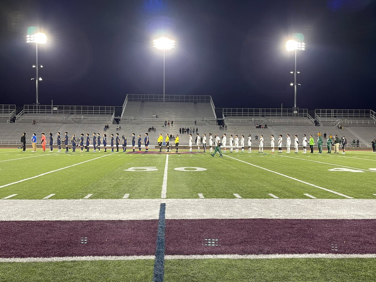 UWPSoccer's tweet photo. GAME TIME

#VamosFalcons https://t.co/nfVhOlUbQS