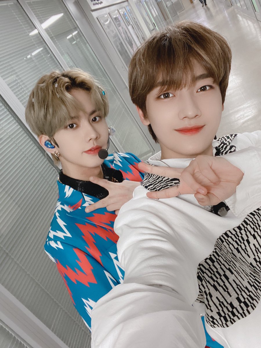 03HUIS's tweet photo. so does sungwon call junhyuk sunbaenim now https://t.co/dk3AnOxEco