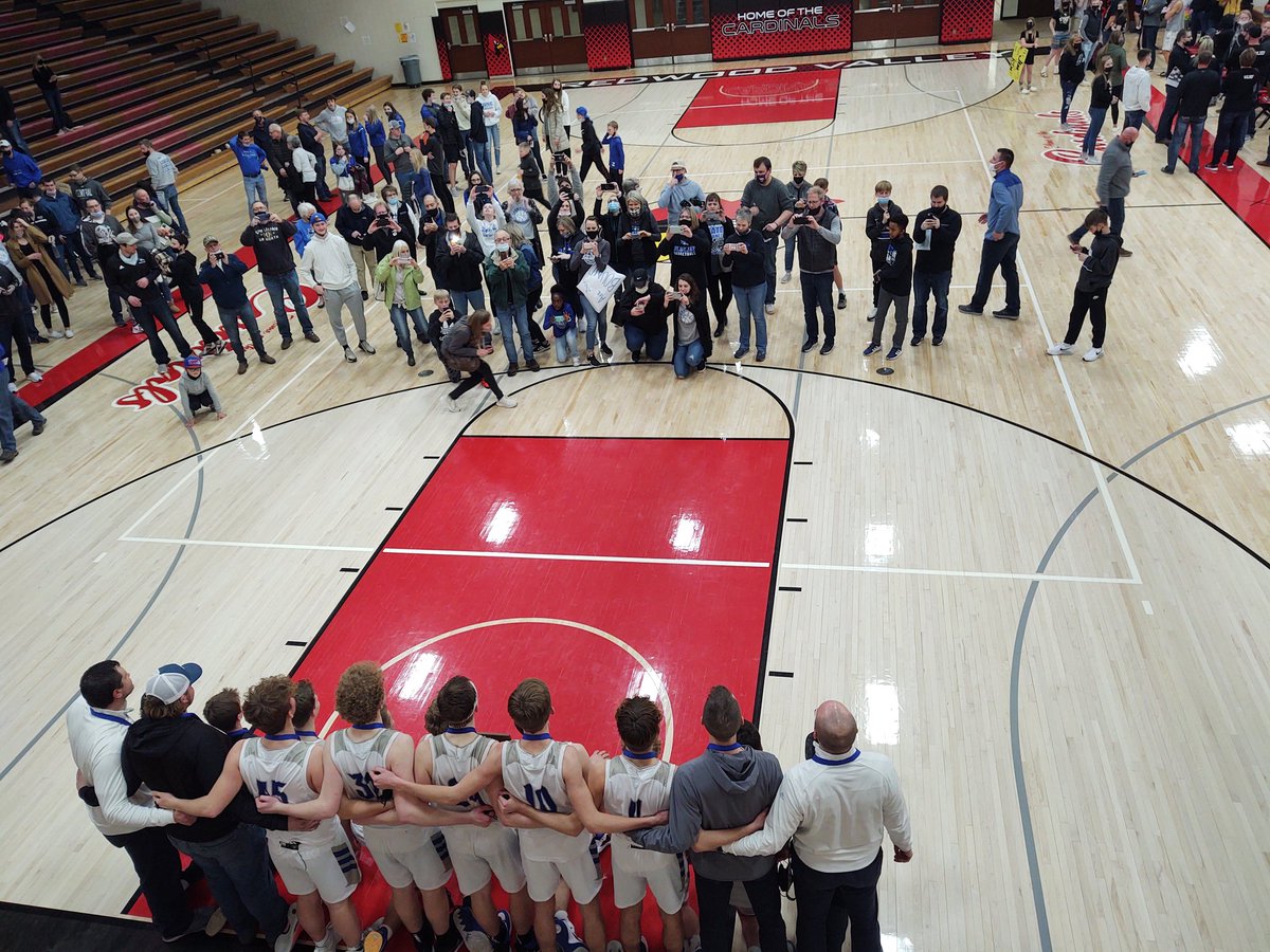 pcraymo's tweet photo. BBB CMCS 68 SWC 63 final Bluejays are Section 3A Champions!!! #klqp https://t.co/TQvbt2kzkE