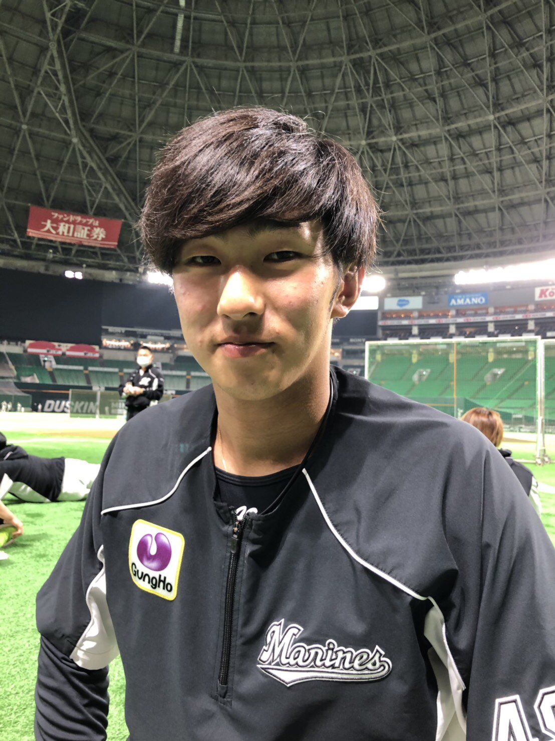 千葉ロッテマリーンズ本前郁也選手実使用グローブ 千葉ロッテマリーンズ本前郁也選手実使用グローブ