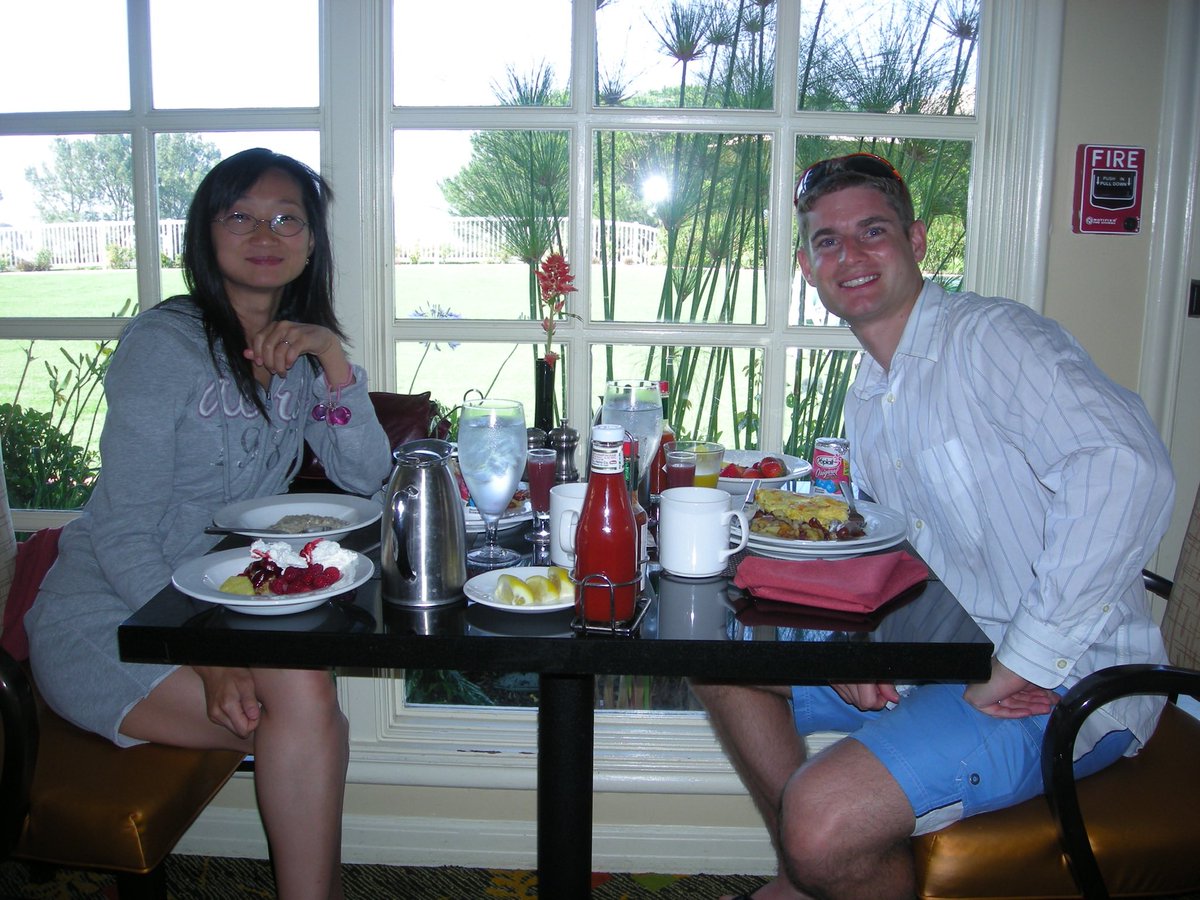 FamilyFunfor5's tweet photo. Looking for a romantic sunny place to go? Breathtaking taking views from a cliff, water adventures, mild sun, beaches, sand and much more! 

Laguna Cliffs Hotel in Dana Point, California. https://t.co/zaOiIp6zLw https://t.co/r9zQPJjnsZ