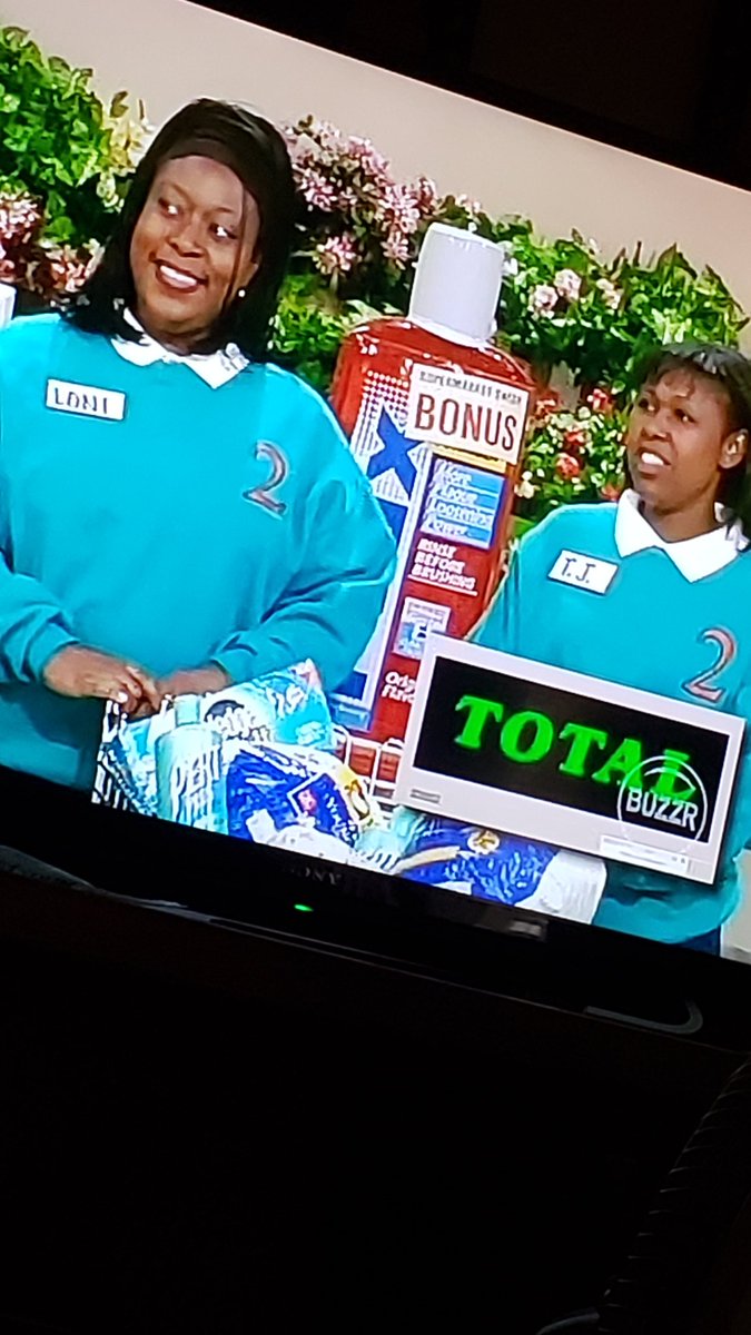 luckypunk67's tweet photo. Just saw @LoniLove on the original Supermarket Sweep 🛒! I was rooting for you and T.J.! https://t.co/VK8cehiW9Z