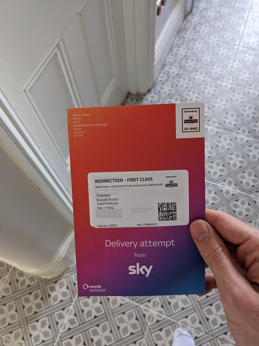 DanDigidol's tweet photo. @SkyUK this is the most infuriating marketing joke. I am actually waiting for packaging to send back my equipment (that you are saying you will charge for).  You've been unable to deliver anything so far. Shows, packaging or customer service. https://t.co/B4sNpFJJw1