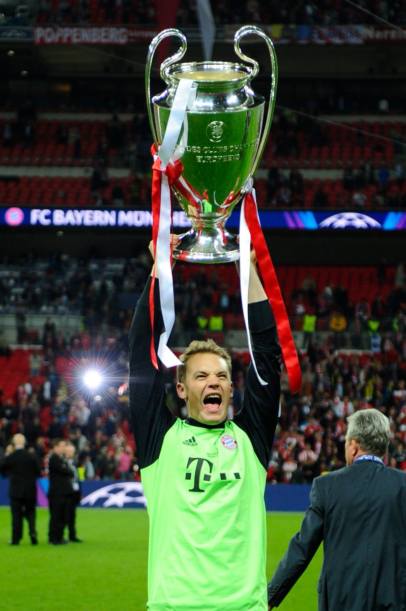 UEFAcom_de's tweet photo. 3⃣5⃣ - Happy Birthday, @Manuel_Neuer 🎂🎉🎁🧤🏆🇩🇪 https://t.co/Ygn51UdOcE