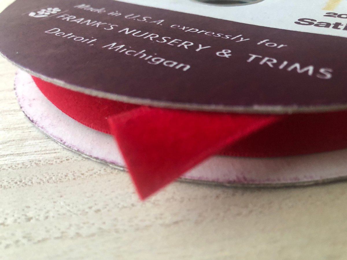 fairestofallwi1's tweet photo. Excited to share this item from my #etsy shop: Vintage Franks Nursery and Crafts Velvety Ribbon Red Holiday Bolt 1/2 inch #red #christmas #kidscrafts #velvet #craftribbon #crafts #franksnursery https://t.co/VBj8bEzgne https://t.co/ct9JqbqNxb