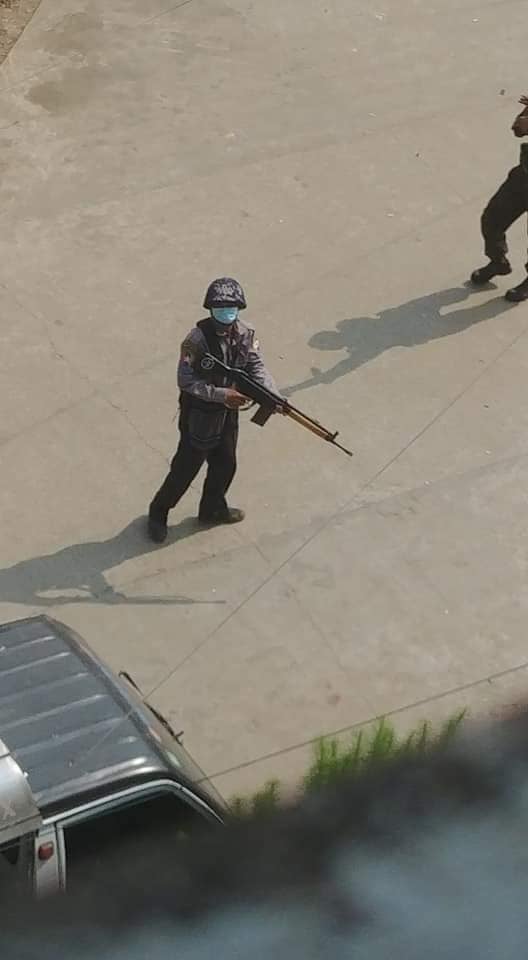 At least two civilians were seriously injured as junta forces dispersed anti-regime protesters at the Yuzana Garden Housing complex in Yangon’s Dagon Seikkan Township on Mar. 27 using live ammunition and stun grenades. (Photo: CJ) #WhatsHappeningInMyanmar