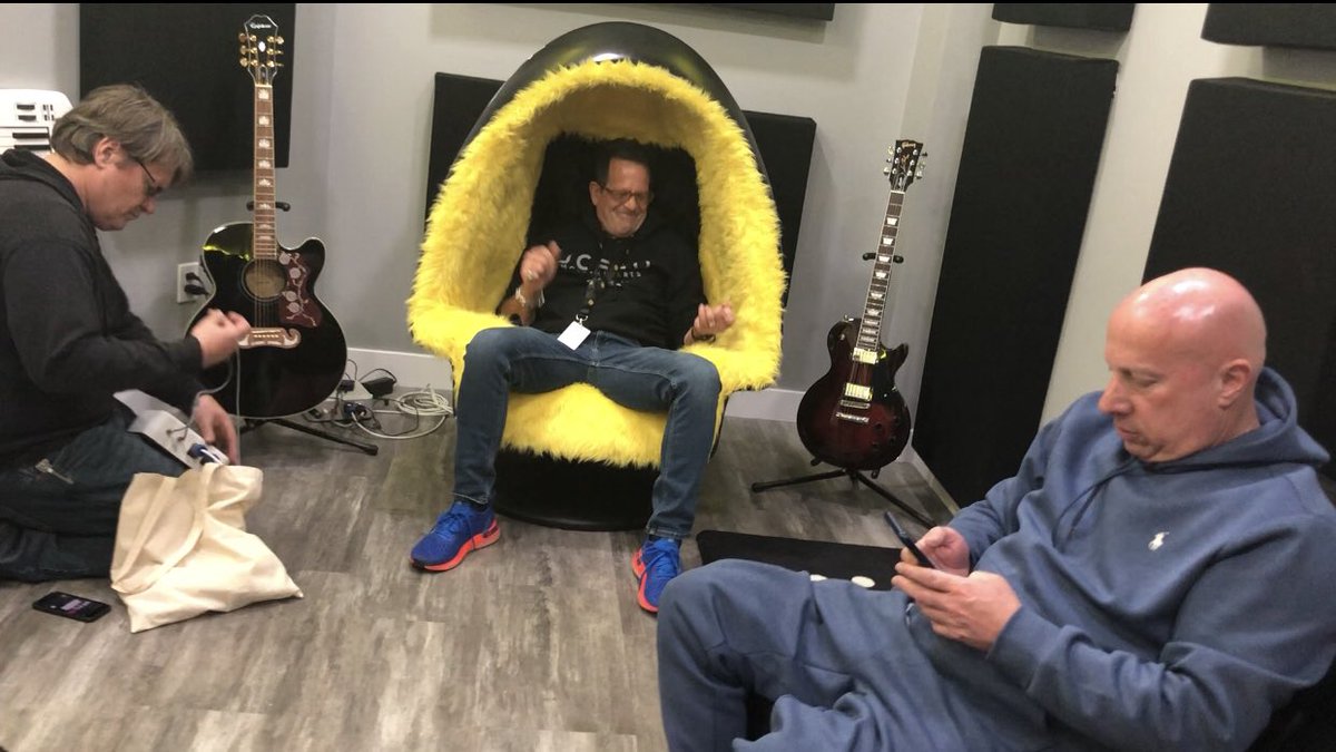 THEHYPERGATE's tweet photo. You can’t make this shit up! @SoloDomeLLC X @SteveLobel #OfficalSoloDome #HyperGateMedia https://t.co/1QEdF7hyZU