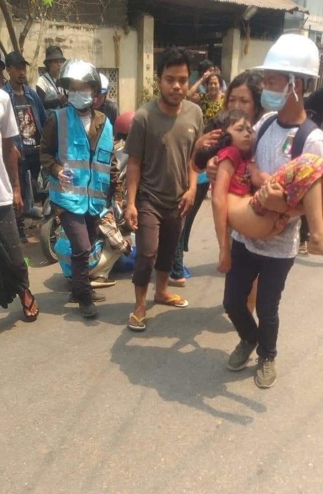 ChuchuNang's tweet photo. Dear World
We don’t need Nobel. Just protect our children.

#savemyanmarfrommilitarycoup 
#WhatsHappeningInMyanmar 
#UnitedNations 
#UNICEF https://t.co/VBzojjFp3n